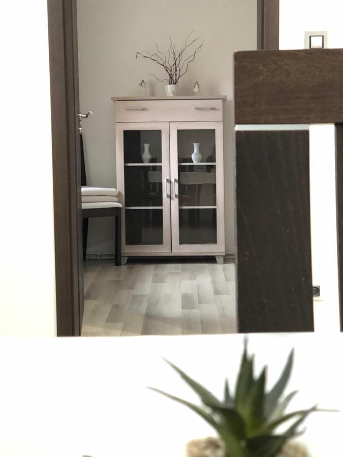 MiJa apartmán s VINNÝM SKLÍPKEM, zahradou a grilem Kájov Exterior foto