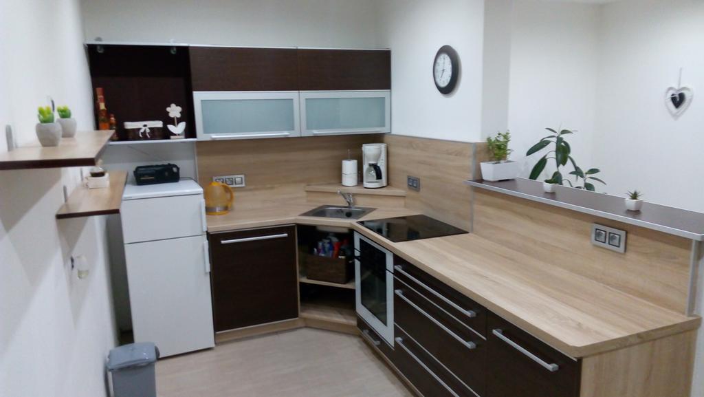 MiJa apartmán s VINNÝM SKLÍPKEM, zahradou a grilem Kájov Exterior foto